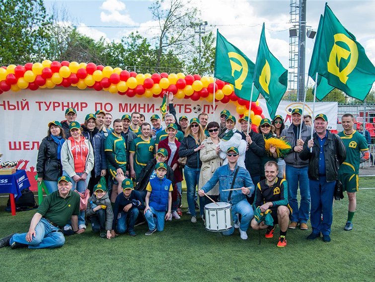 У ГК "Д-Транс" лучшая группа поддержки У ГК "Д-Транс" лучшая группа поддержки